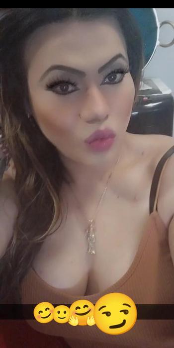 Tiana chica transexual Snapchat.azel_1818