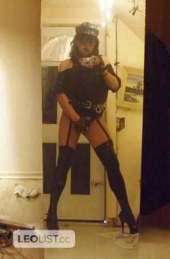 Available Now Mistress Transsexual Here Looking To Play