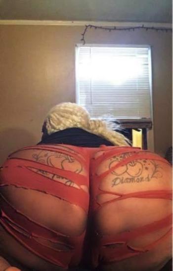 FAT ASS BOOTY ! BIG Titties ! BITCH WITH A DICK ??? ?