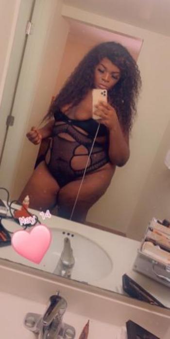 Throat Babyyy...Twitter and ONLYFANS: ThickBamaBooty???