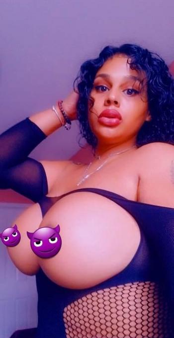 ??most exotic curvy n sexy creamgirl exactly what you need?