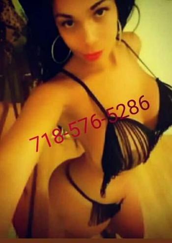 THE HOTTES&SEXIEST TRSSEXUAL IN TOWN  VISITING 718-576-5286 ?