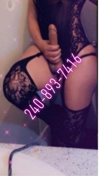 I'm sexy latina ???????Visiting BALTIMORE MD CLOSE THE AIRPORT BWI available ??