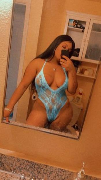 ???HEY GUYS ITS Nina HERE??? IM NEW IN TOWN DONT MISS OUT??? Snapchat: Ninawalker111