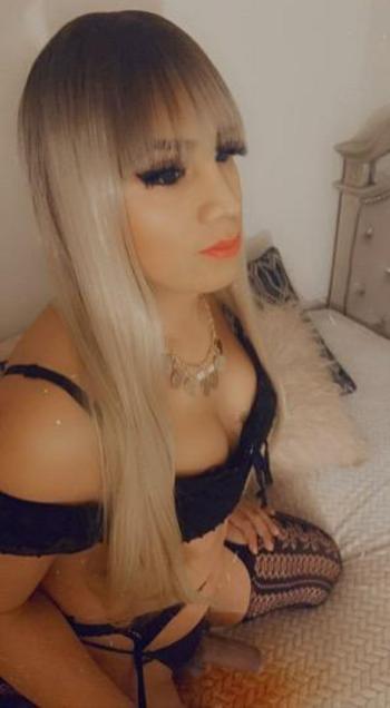 sexy latina blonde very versatile and very endowed willing to fulfill all your sexy sensual fantasies