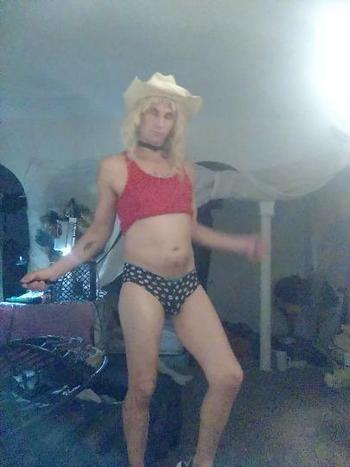 let's make a deal my nigga.$$$$$$$$ 2+1+0+5+3+7+4+8+6+1 transgender woman ready to host you right now