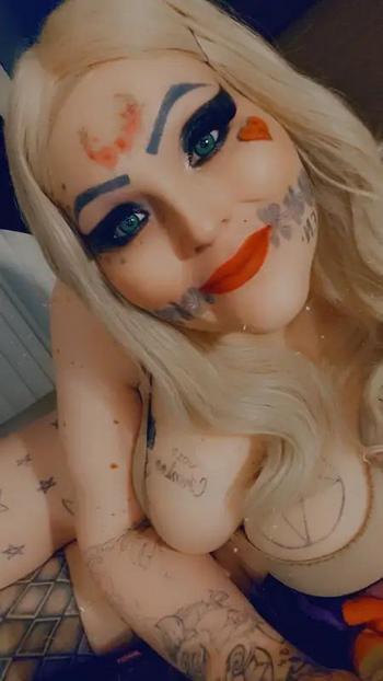 Plus sized trans-girl 30 year old tatted and playful