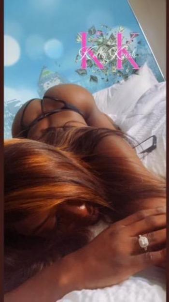 KayKay Avaiable In & Outcalls